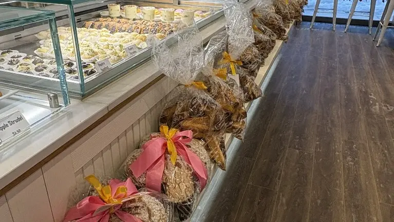 WOW LOCATION – Turn-Key Cafe in King Edward Hotel Lobby